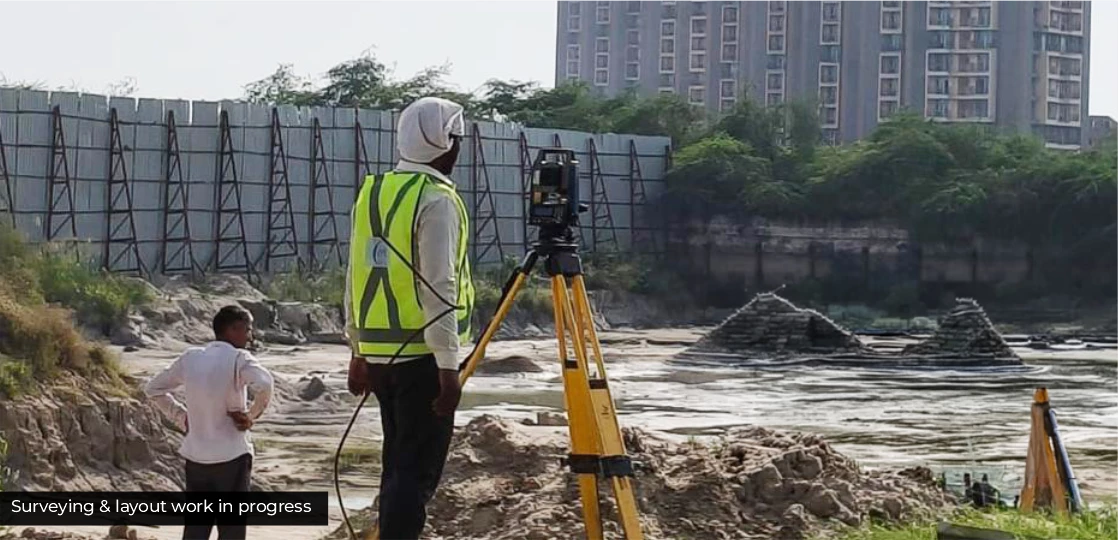 monarque construction image