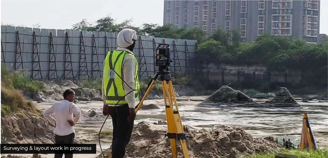 monarque construction image