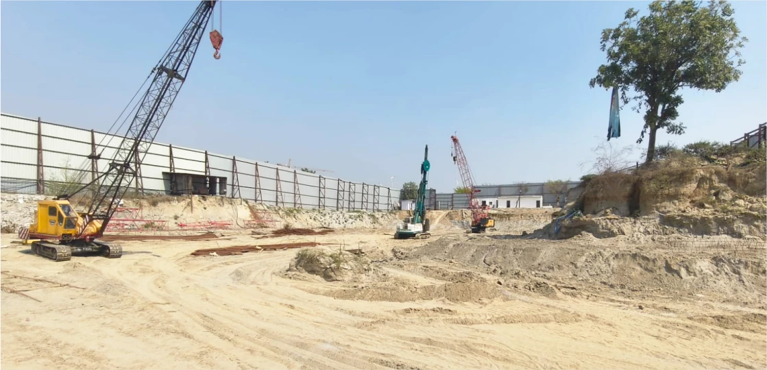 monarque construction image